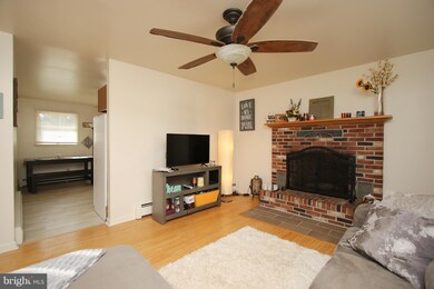 5876 Mineral Hill Rd, Sykesville, MD 21784 - photo 6