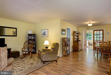 4913 Rocky Spring Ln, Bowie, MD 20715 - photo 5