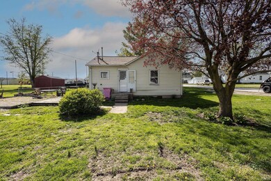 121 Water St, Linden, IN 47955 - photo 4