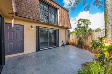 471 Kirk Rd unit D, West Palm Beach, FL 33406 - photo 3