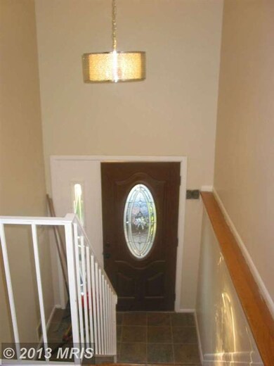 704 Booker Dr, Capitol Heights, MD 20743 - photo 3