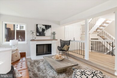 18473 Stone Hollow Dr, Germantown, MD 20874 - photo 5