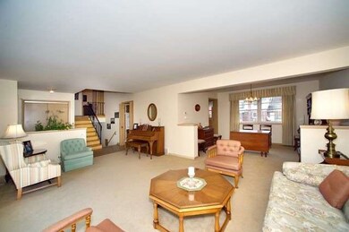 834 S Prospect Ave, Elmhurst, IL 60126 - photo 5