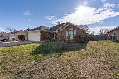 217 Rose Ave, Cleburne, TX 76033 - photo 3
