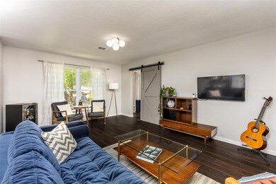 609 Hurst Dr, Bedford, TX 76022 - photo 4