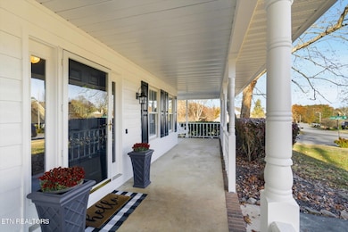 717 Oxford Hills Dr, Maryville, TN 37803 - photo 3