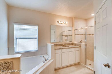 The Glenhurst-small-005-007-Master Bathr