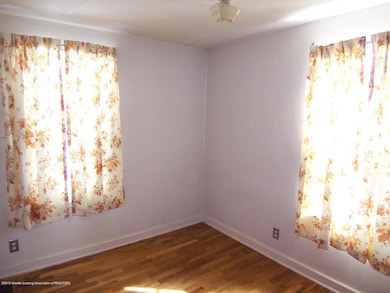 922 Ferley St, Lansing, MI 48911 - photo 6