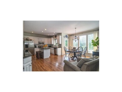 Big Kitchen with Island, Tile Backsplash, Granite 