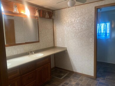 300 S Harrison St, Hugoton, KS 67951 - photo 7