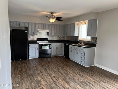 429 Palmetto Ct, Jacksonville, NC 28546 - photo 7