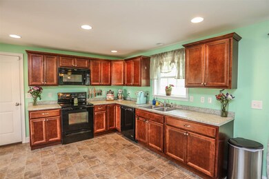 160 Badger Hill Dr, Milford, NH 03055 - photo 5