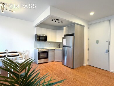 452 Lafayette Ave unit 4R, Brooklyn, NY 11205 - photo 5