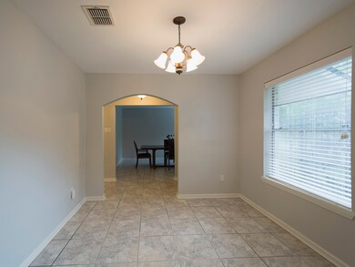 5627 Long Creek Ln, Houston, TX 77088 - photo 6