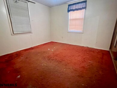 1001 W Overland, Scottsbluff, NE 69361 - photo 5