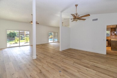 573 W Fremont Ave, Fresno, CA 93704 - photo 5