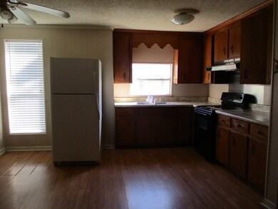 2049 E Johnson St, Meigs, GA 31765 - photo 7