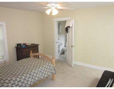 711 Washington St unit 3, Abington, MA 02351 - photo 4
