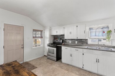 817 W Packard St, Appleton, WI 54914 - photo 7