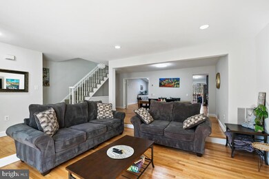 12218 Tildenwood Dr, Rockville, MD 20852 - photo 7