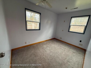 1321 Pompton Cir, Lansing, MI 48910 - photo 4