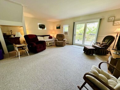 J5 Stonehedge Dr, South Burlington, VT 05403 - photo 4