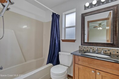 921 Lexington st. master bath
