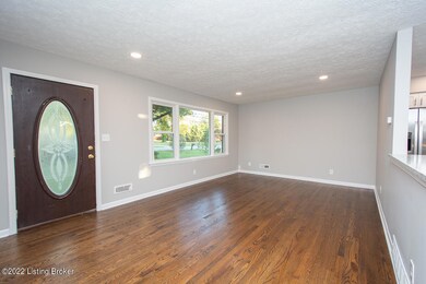 9310 Fairground Rd, Louisville, KY 40291 - photo 3