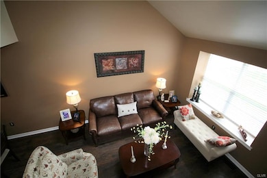 2755 Victoria Ln, Easton, PA 18045 - photo 5