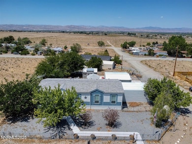 50 Whiteface Ln, Yerington, NV 89447 - photo 3