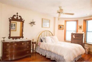 1915 Beacon St unit 2, Brookline, MA 02445 - photo 5