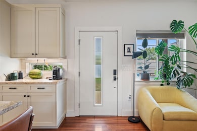 2205 Sl Davis Ave unit 2, Austin, TX 78702 - photo 5