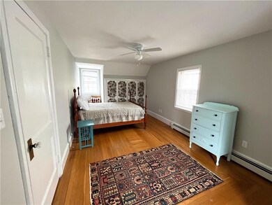 28 Whitwell Ave, Newport, RI 02840 - photo 3