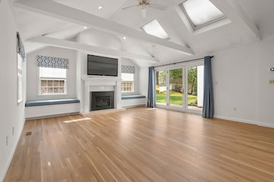 96 Bristol Rd, Wellesley Hills, MA 02481 - photo 3