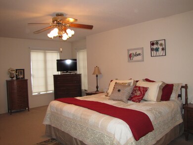 410 E Scott St, Tuscola, IL 61953 - photo 7