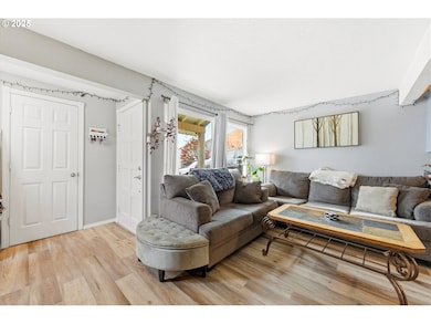 1450 SW Bridlewood Dr unit 8, Dallas, OR 97338 - photo 6