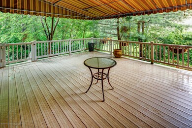 Private Side Back Deck