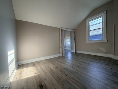 324-326 Summer Ave unit 3, Newark, NJ 07104 - photo 7
