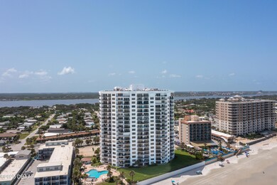 2425SAtlanticAveDaytonaBeach-6