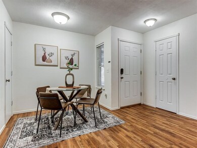 246 W Chantilly Way, Mustang, OK 73064 - photo 7