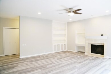 73 Litchfield Ln, Houston, TX 77024 - photo 5