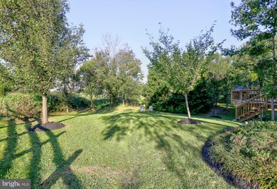 7747 Rockburn Dr, Ellicott City, MD 21043 - photo 5