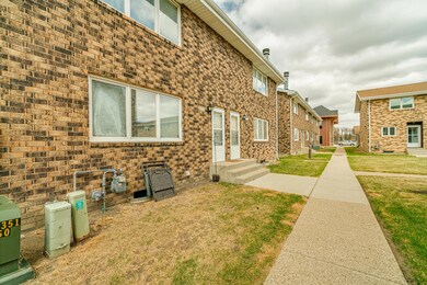 1046PleasantSt_0034