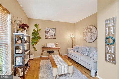 1121 Pine Ct, York, PA 17408 - photo 4