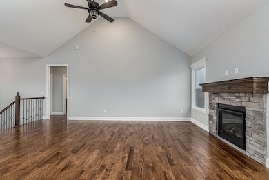 939 168th St, Bonner Springs, KS 66012 - photo 7