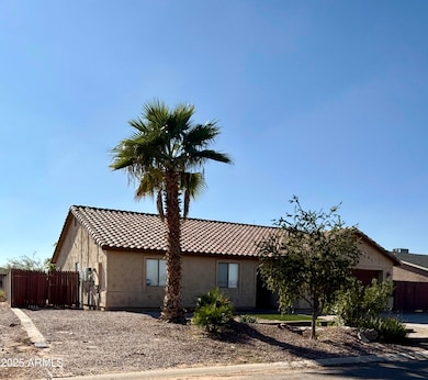 9925 W Bradshaw Dr, Arizona City, AZ 85123 - photo 2