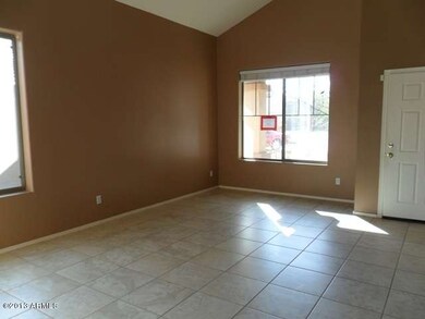 023-357913-Living Area