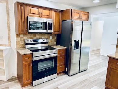 2829 Hope St, Sarasota, FL 34231 - photo 5