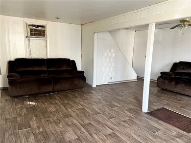 710 E Main St, Hoopeston, IL 60942 - photo 4