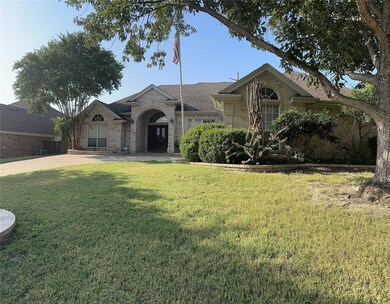 725 Herman Dr, Hurst, TX 76054 - photo 3